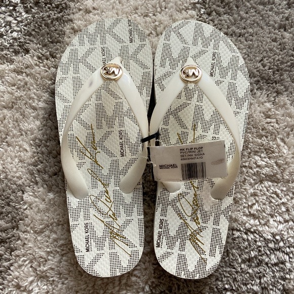 New Michael Kors White Sandals - Picture 1 of 8